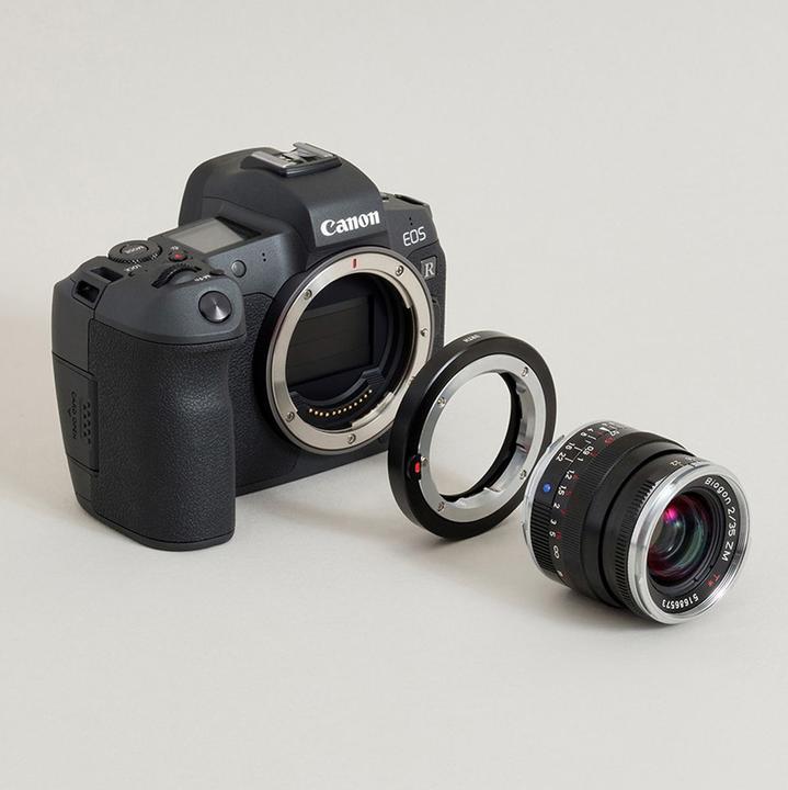 Produktbild Urth Lens Mount Adapter: Compatible with Leica M Lens to Canon RF Camera Body