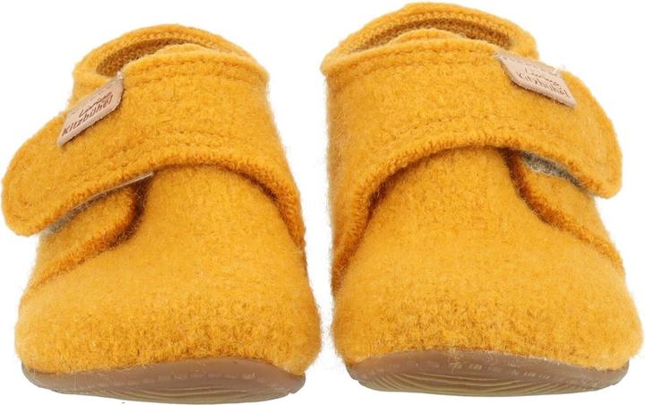 Actual product image Living Kitzbühel This gorgeous new wool slipper from, is easy to put on and take off thanks to its Velcro fastener. (18)
