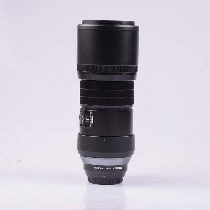 Produktbild Olympus ED 300mm f/4 IS PRO (Micro Four Thirds, Micro Four Thirds)