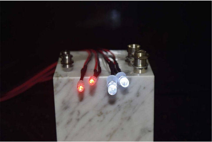 Immagine prodotto Absima Set LED bianco/rosso con supporto in alluminio