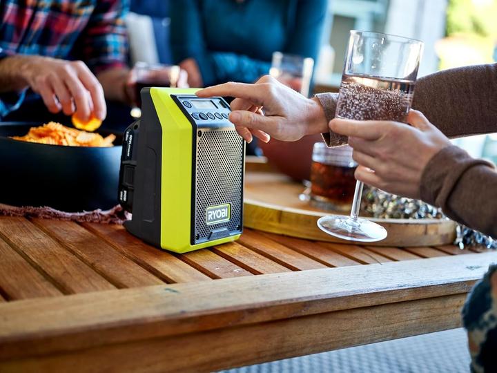 Actual product image Ryobi RRDAB18-0 18 V ONE+ cordless Bluetooth radio, DAB/DAB+ Fun (AM, DAB, FM, Bluetooth)
