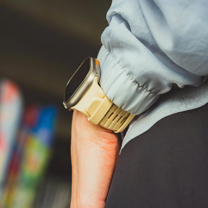 Actual product image Decoded Ultra Traction - Silicone wristband for Apple Watch (Liquid silicone, Silicone)