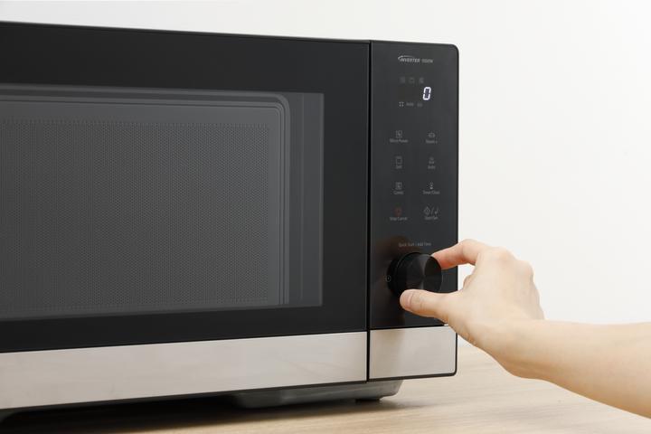 Actual product image Panasonic NN-GD38QSWPG (29 l)