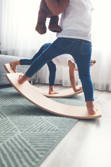 Actual product image Wobbel XL balance board transparent lacquered Mouse gray yogaboard