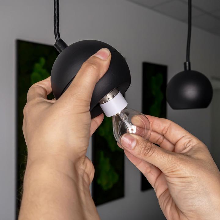 Immagine prodotto Intirilife Adattatore per base lampada da E27 a E14