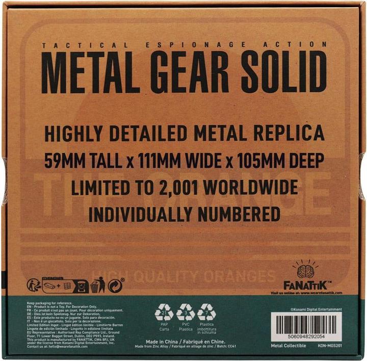 Actual product image Fanattik Metal Gear Solid 2 Replica Cardboard Box