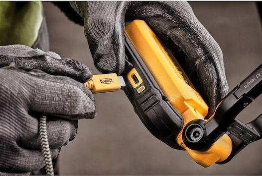 Image du produit DeWalt Lampe de travail à LED, 1000 lumens, batterie interne rechargeable, IP54, (DCL182-XJ) (1000 lm)