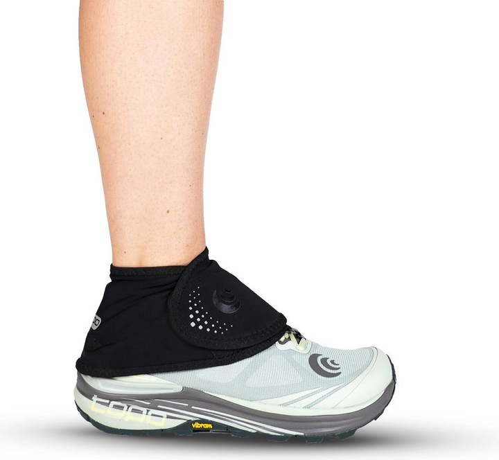 Actual product image Topo Athletic Performance Gaiter (L)