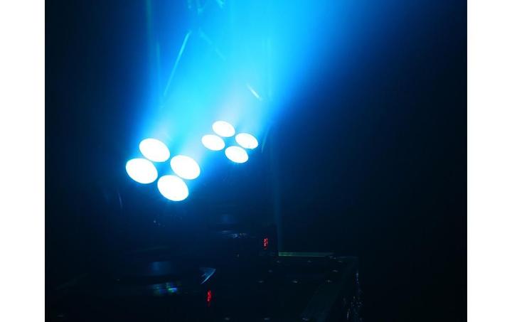 Produktbild BeamZ Moving Head MHL36 (Moving Bar)