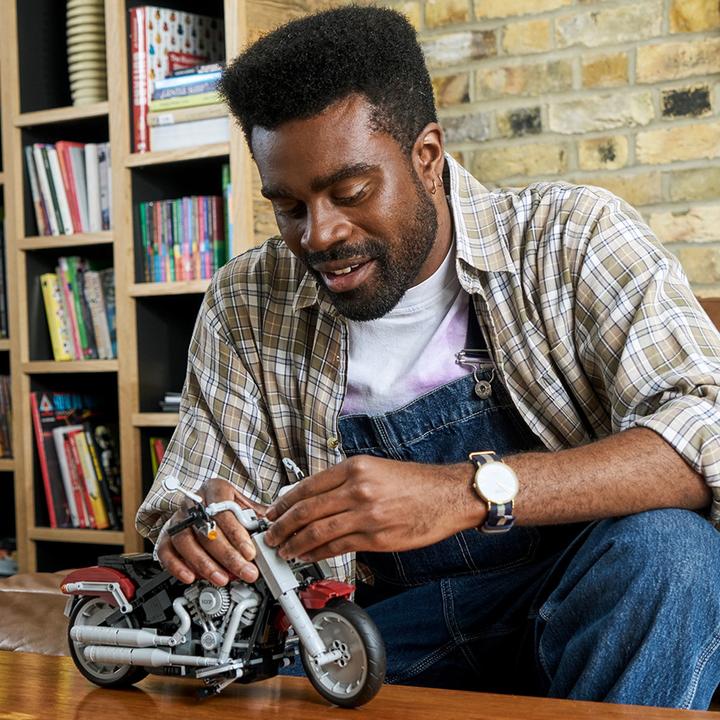 Produktbild LEGO Harley-Davidson Fat Boy (10269, LEGO Creator Expert)