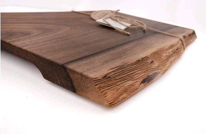 Actual product image Das Brettl Tramin 55 walnut chopping board