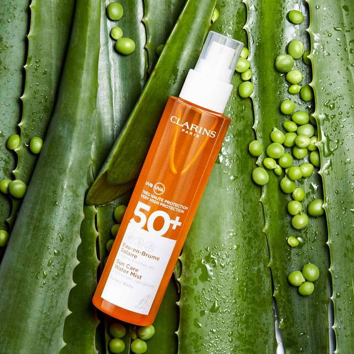 Image du produit Clarins Brumisateur d'eau Sun Care (Spray solaire, SPF 50, 150 ml)