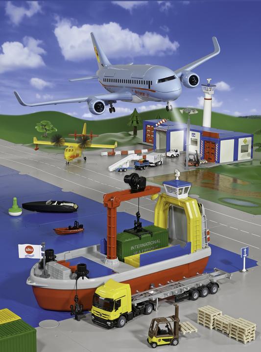 Actual product image Siku Commercial aircraft with accessories World, 395x385x117 mm, from 3+