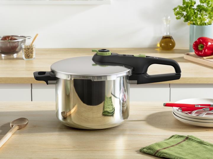 Produktbild Tefal Secure Trendy Schnellkochtopf (25 cm, Dampfkochtopf, Edelstahl)