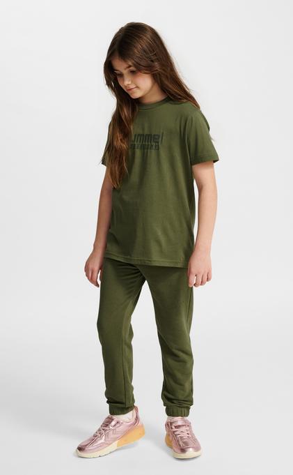 Produktbild hummel hmlJR BASE T-SHIRT S/S (34, 36, 38, 40)