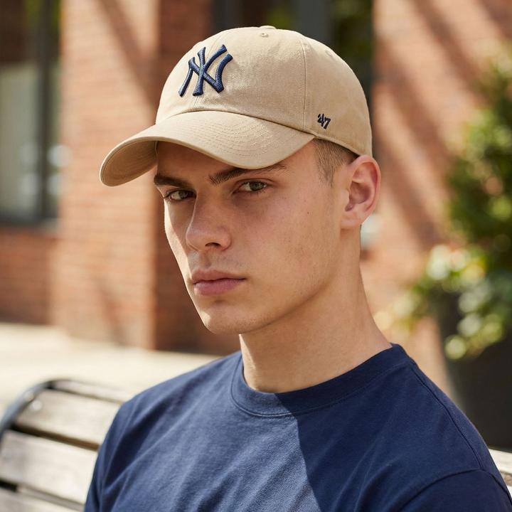 Produktbild 47 Brand Adjustable Cap - Clean Up New York Yankees Khaki (One Size)
