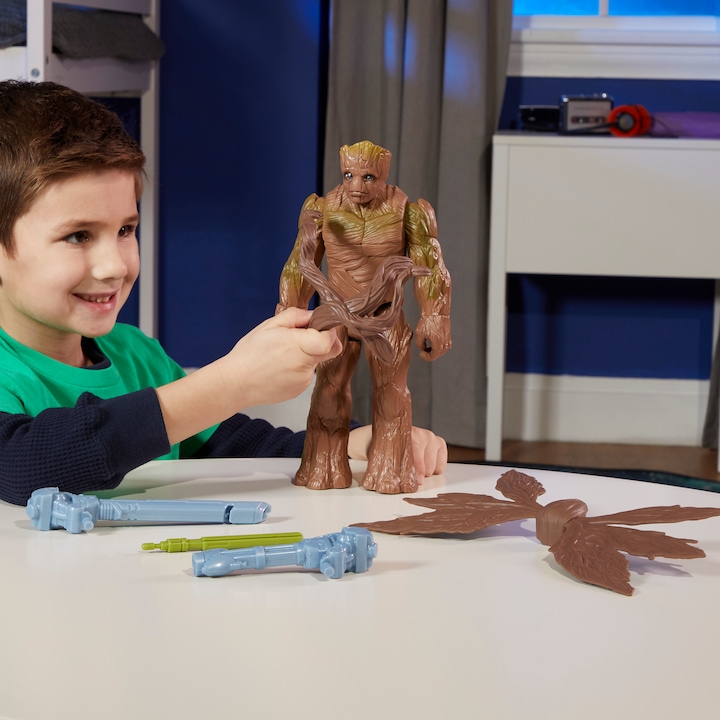 Actual product image Hasbro Marvel Studios Guardians of the Galaxy Vol. 3 Titan Hero Series Deluxe Blast 'N Battle Groot