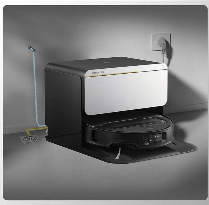 Actual product image Roborock Saros Z70 RDS (22000 Pa, Wiping pads (rotating))