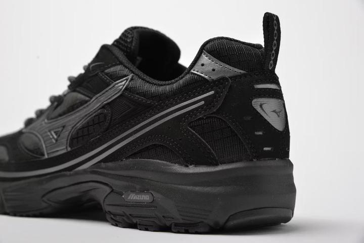 Actual product image Mizuno Mxr Tech (44)