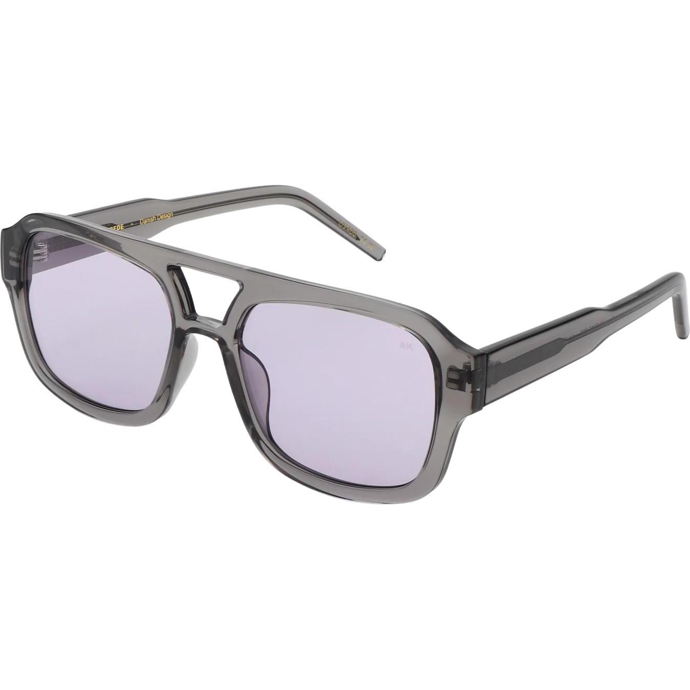 A.Kjærbede, Sonnenbrille, Kaya