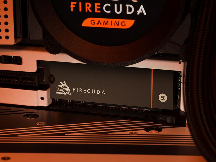 Produktbild Seagate FireCuda 530 mit Kühlkörper (2000 GB, M.2 2280)