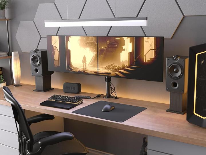 Actual product image Glorious PC Gaming Race Model D 2 Pro (Cable, Wireless)