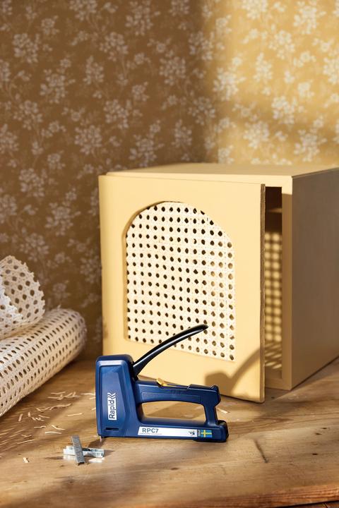 Actual product image Rapid RPC7 hand tacker