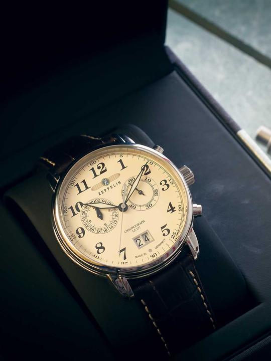 Produktbild Zeppelin LZ127 Graf Chronograph (Analoguhr, Chronograph, 40 mm)