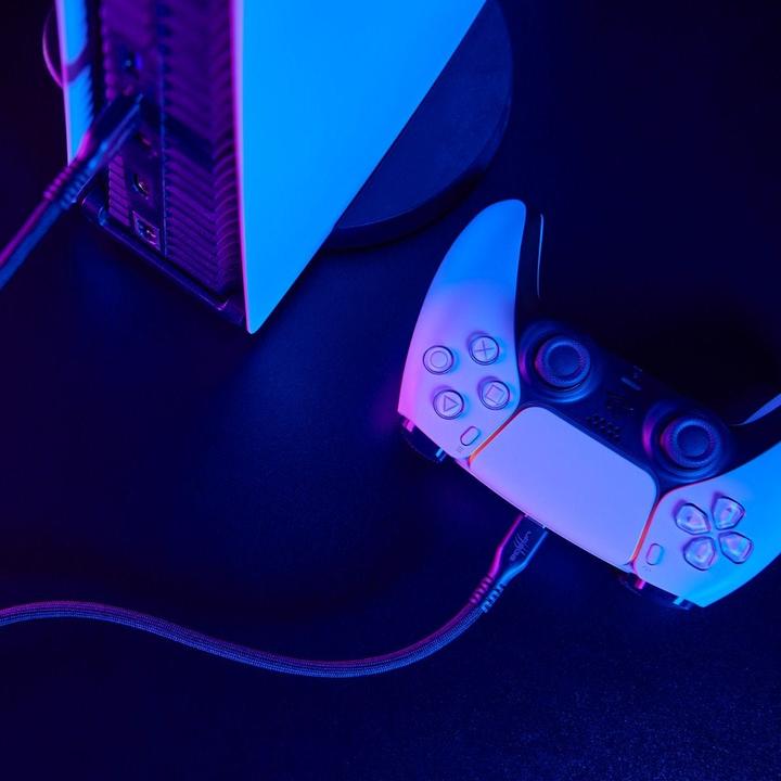 Actual product image Urage USB cable, uFlex, USB-A plug - USB-C plug, mesh, 2.20 m, black (2.20 m, USB 2.0)