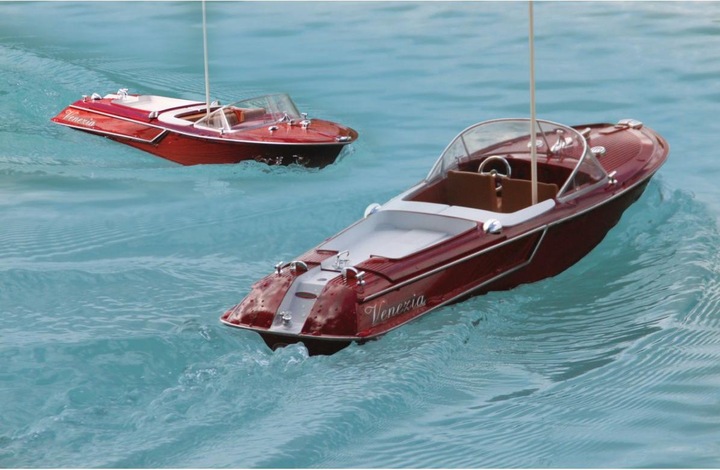 Actual product image Jamara Model boat