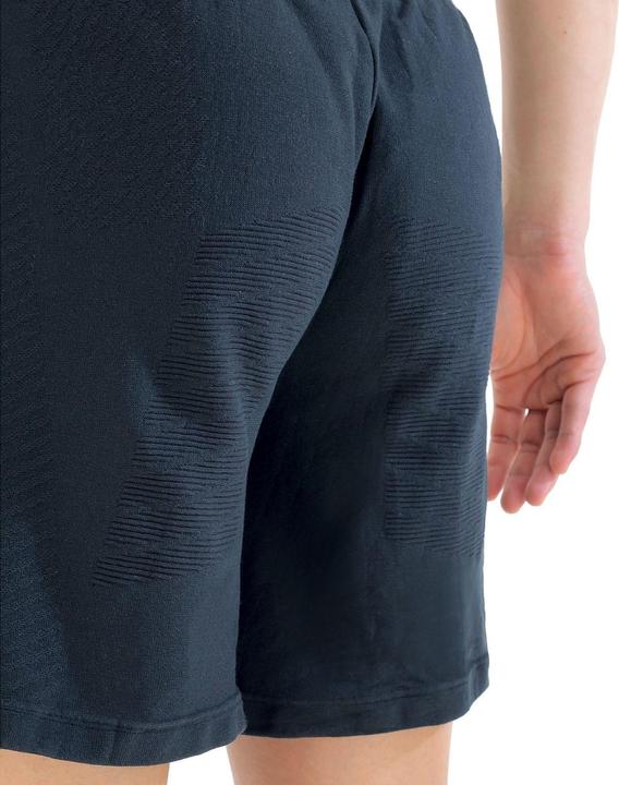 Actual product image UYN Natural Training (XL)