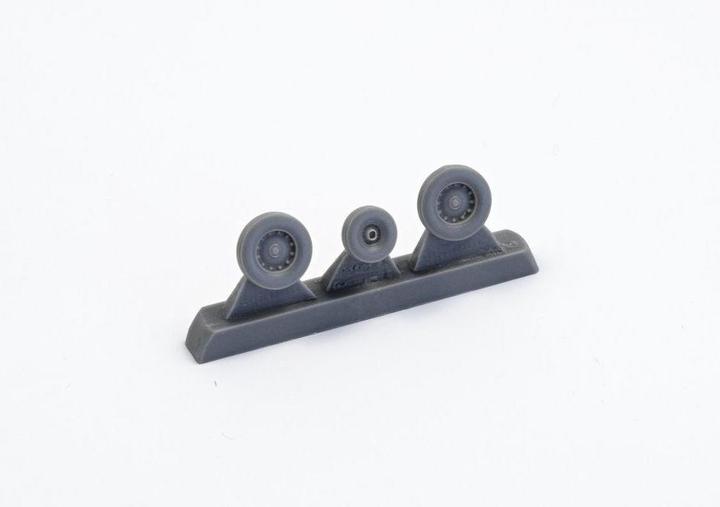 Actual product image CMK A-4C(late)and later Skyhawk Wheels (late type w.plain hubs)