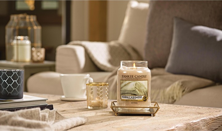 Produktbild Yankee Candle Warm Cashmere (411 g)