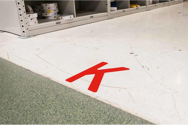 Immagine prodotto Brady Etichette ToughStripe con numeri e lettere, rosso