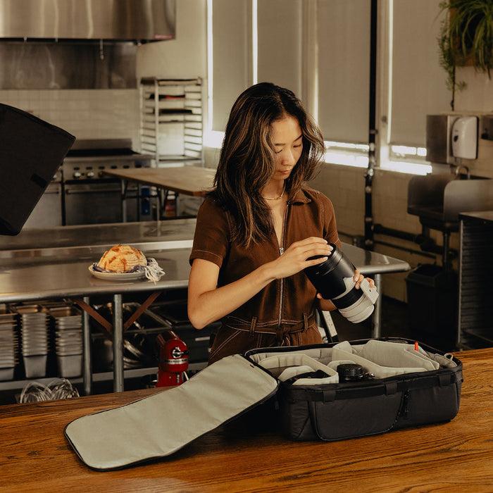 Image du produit Peak Design Camera Cube V2 Moyen (Poche intérieure pour appareil photo, 13 l)