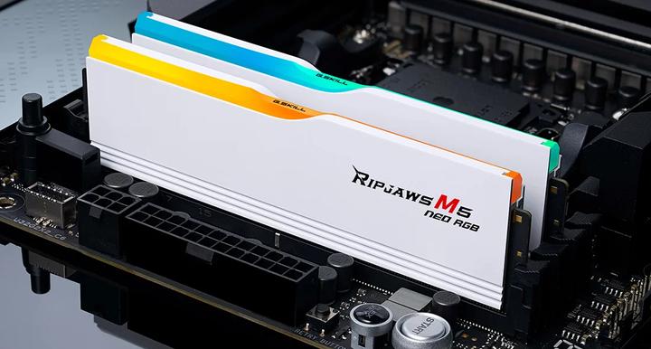 Image du produit G.Skill DIMM 64 GB DDR5-6000 (2x 32 GB) Dual-Kit (F5-6000J3238G32GX2-RM5NRW, Ripjaws M5 Neo, INTEL XMP, AMD (2 x 32GB, 6000 MHz, RAM DDR5, DIMM)