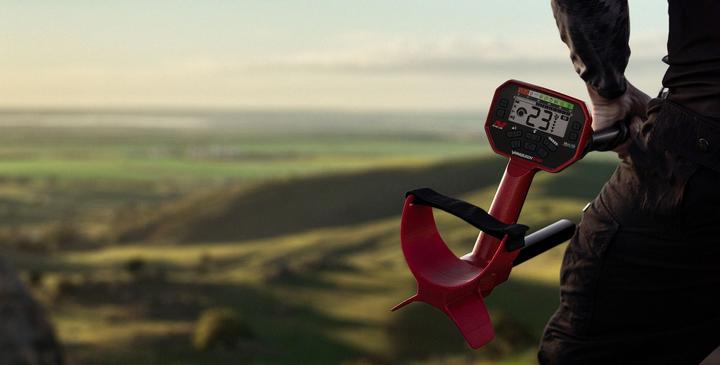 Actual product image Minelab VANQUISH 540 PRO-PACK nu met gratis PRO-FIND 20 Metaaldetector specialist.