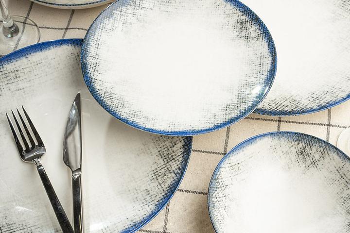 Actual product image Hermia Holly (24 pcs.)