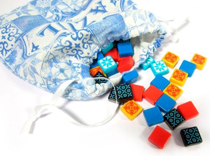 Actual product image Asmodée Azul (Dutch)