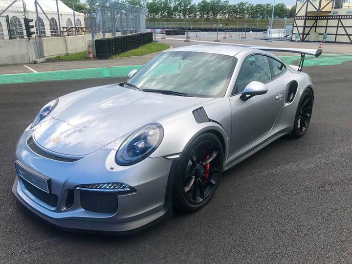 Immagine prodotto Smartbox 2 giri al volante di una Porsche 991 GT3 RS sulla pista di Anneau du Rhin (1 Persona)