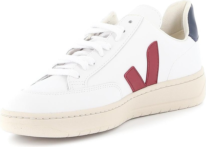 Actual product image Veja V-12 (38)