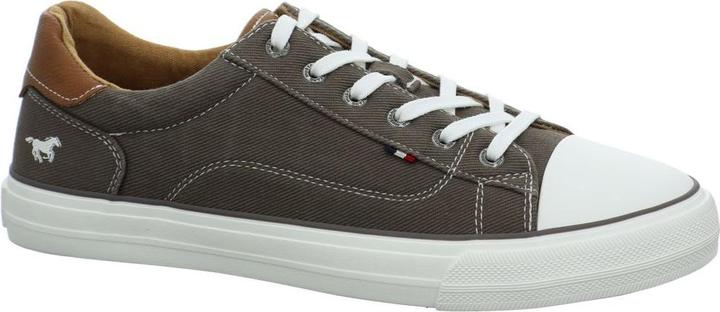 Actual product image Mustang Sneaker (42)