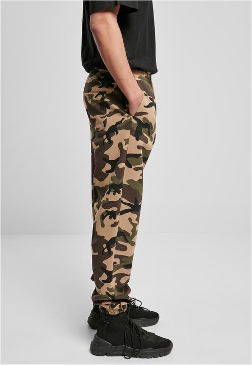 Actual product image Urban Classics Basic Camo Sweatpants 2.0 - 15327 (XXS)