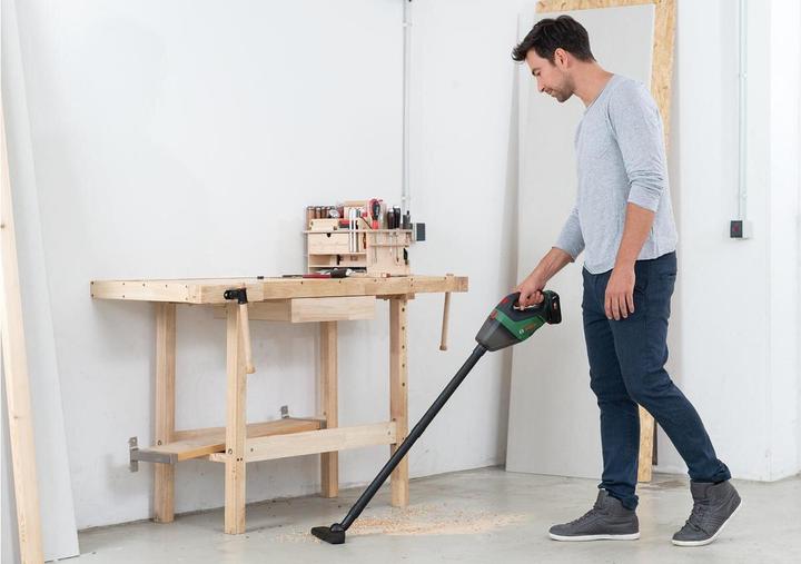 Actual product image Bosch Home & Garden UniversalVac 18