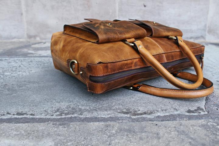 Produktbild Only-Bags.Store Echtes Leder Aktentasche, Laptop Tasche, Büro Umhängetasche, Messenger Bag, Weihnachtsgeschenk (15.60")
