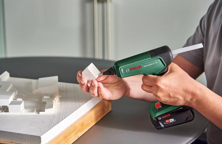 Produktbild Bosch Home & Garden AdvancedGlue 18V