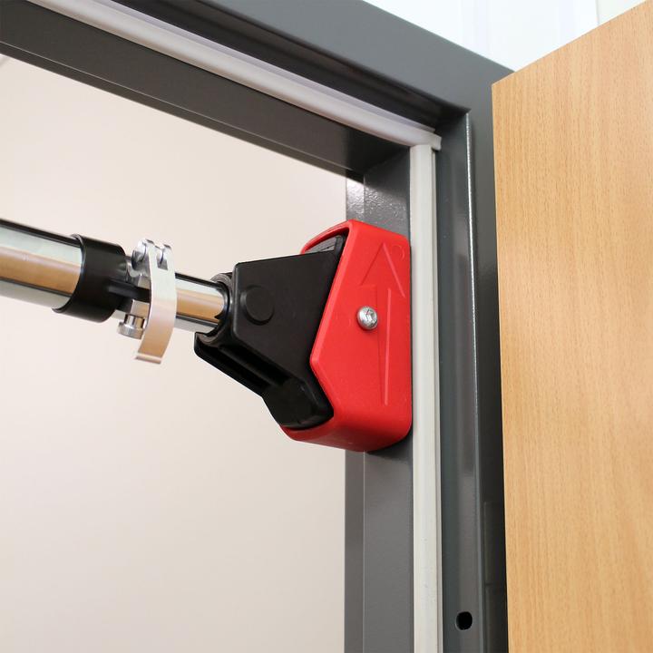 Actual product image Luxtri Pull-up Bar for Door Frames 93–110cm Clamp Rod of Steel with Non-slip Handles and 180kg Load