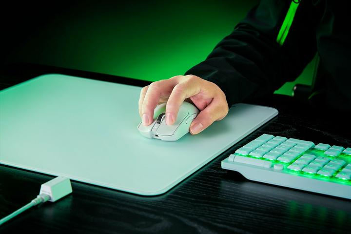 Produktbild Razer Viper V3 Pro (Kabellos, Kabelgebunden)