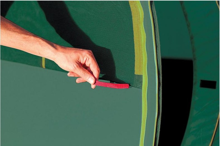 Image du produit Coleman BlackOut (Tente igloo, 20.60 kg, 8 personnes)