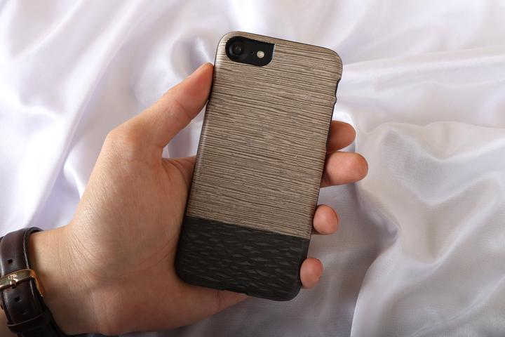 Produktbild Man.Wand &WOOD case for iPhone 7/8 lattis juodas (Apple iPhone 7)
